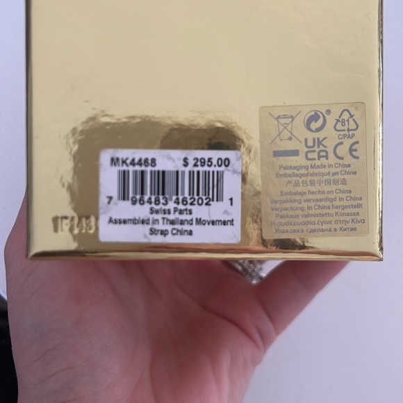 Michael Kors Bracelet and Watch set - Picture 3 of 3